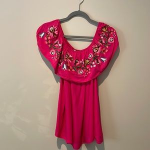 Pink embroidery of the shoulder top - Large